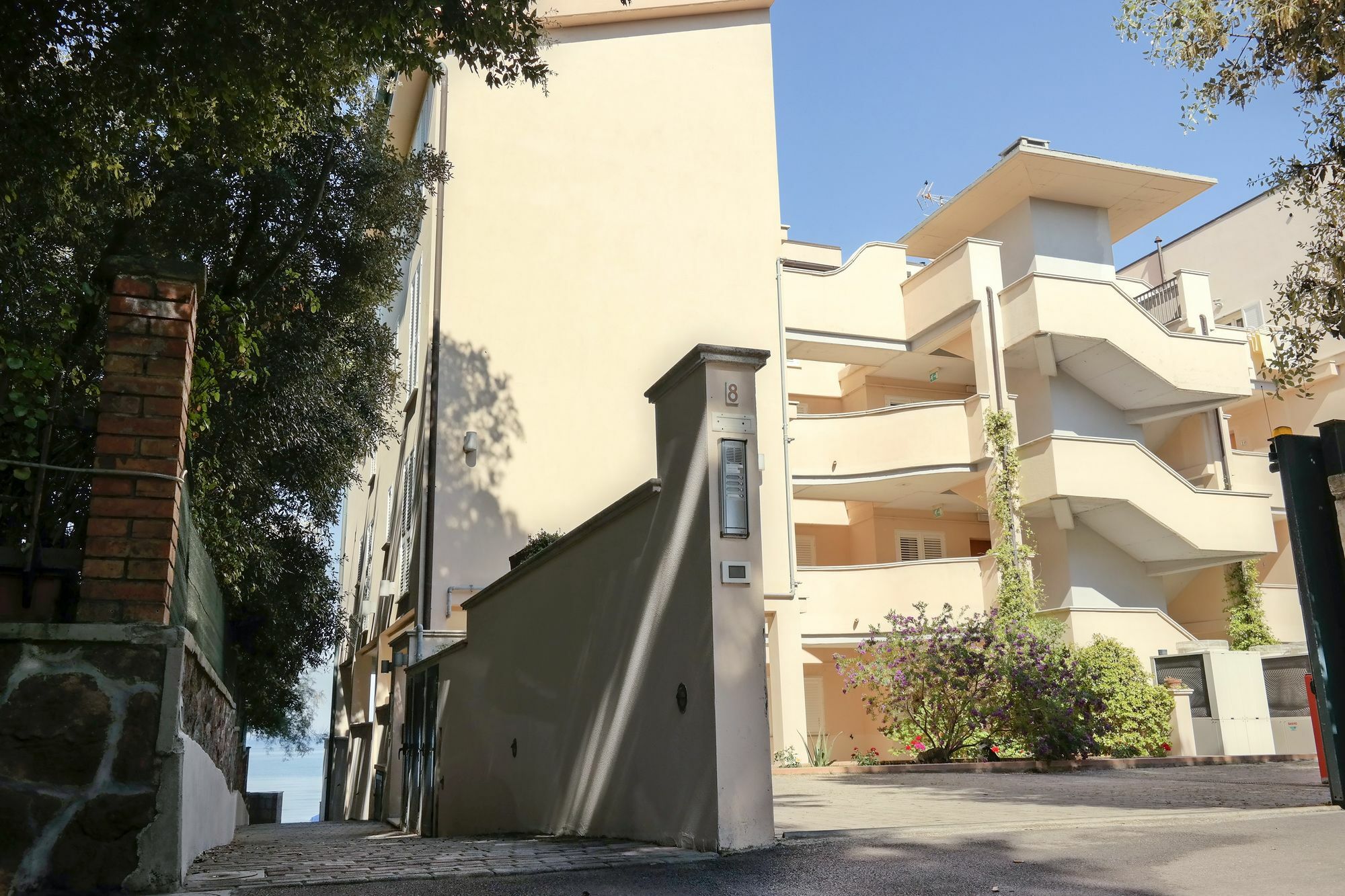 سان فينتْشينسو Residence Villa Lo Scoglietto المظهر الخارجي الصورة